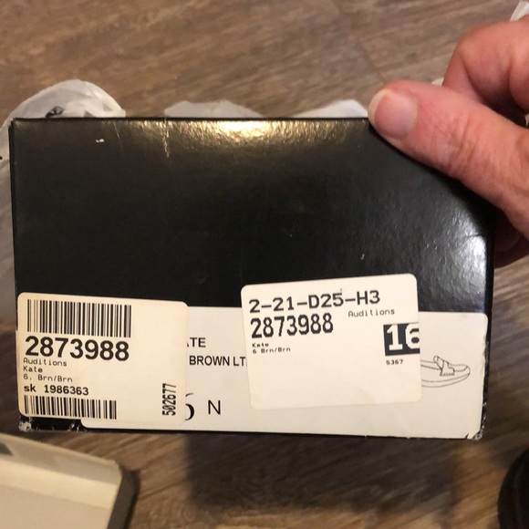 NIB Auditions Kate brown loafers sz 6 - Picture 4 of 4